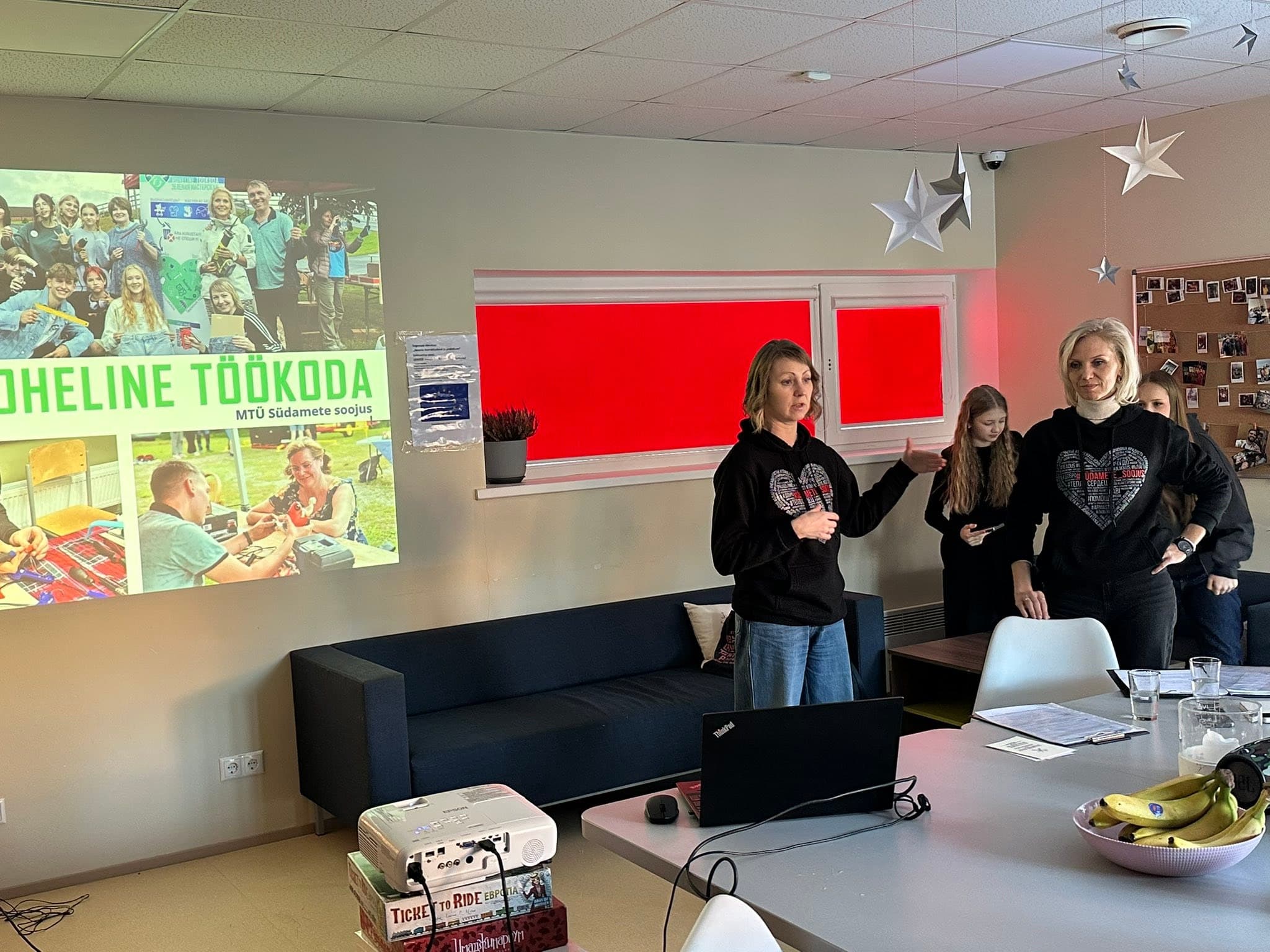 Narva-Jõesuu noortekeskuses toimus sari "3 õhtut - 3 lugu" - 25