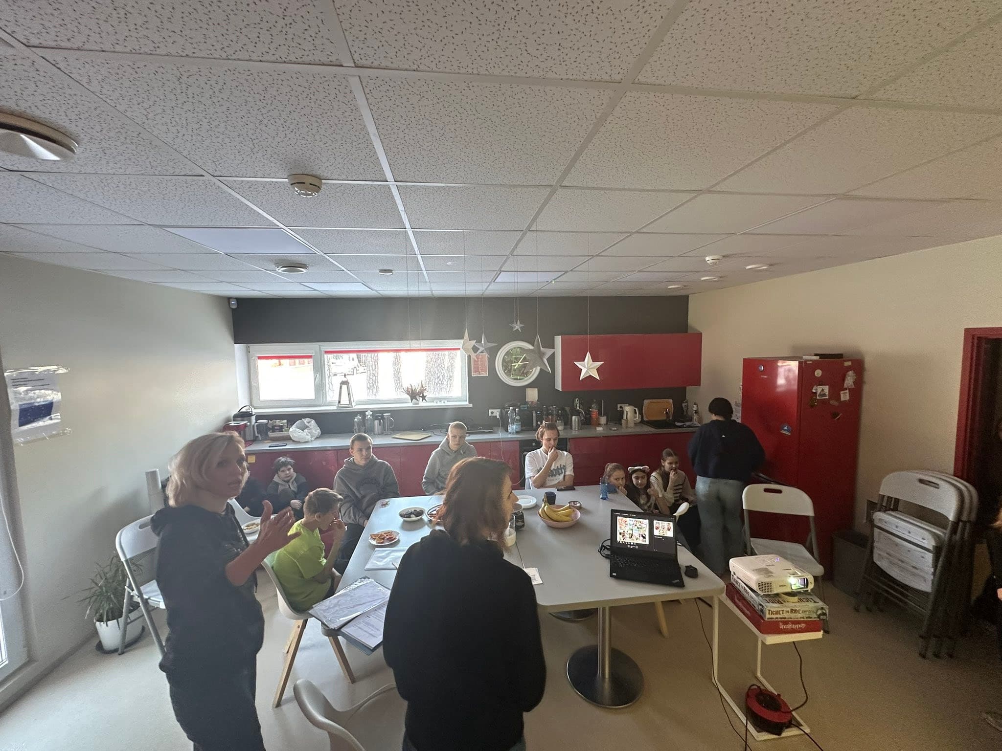 Narva-Jõesuu noortekeskuses toimus sari "3 õhtut - 3 lugu" - 26