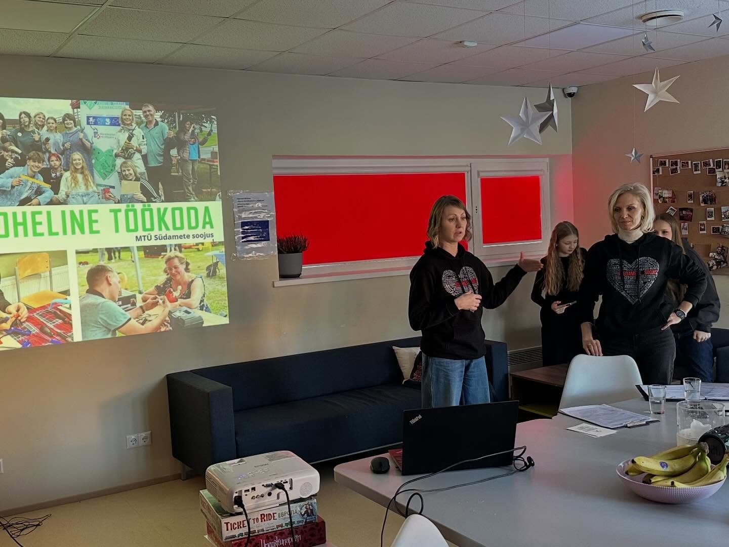 Narva-Jõesuu noortekeskuses toimus sari "3 õhtut - 3 lugu" - 32