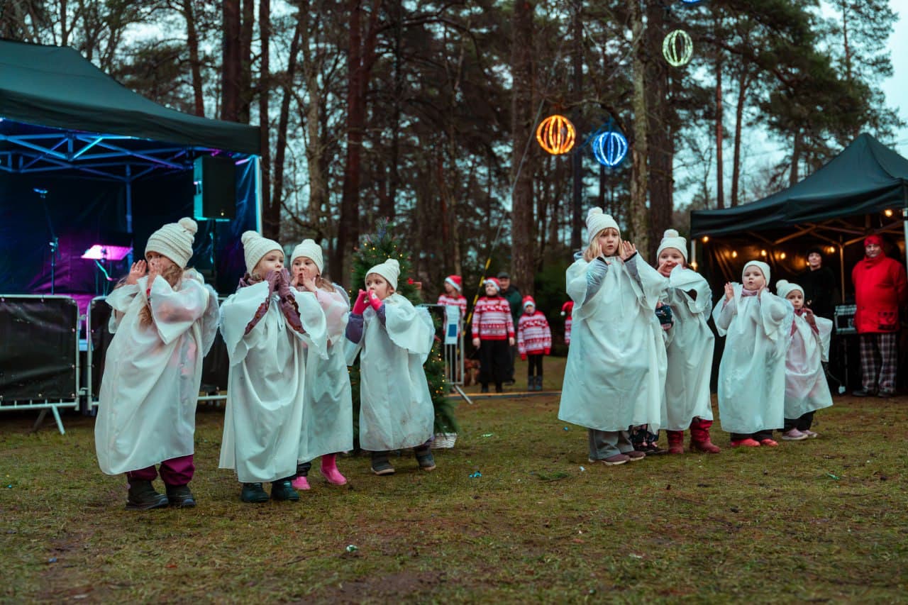 Narva-Jõesuu Christmas celebration filled Hele Park with festive lights - 38