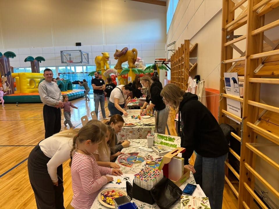 Sinimäel toimus soe ja rõõmus sügisene perepidu - 11