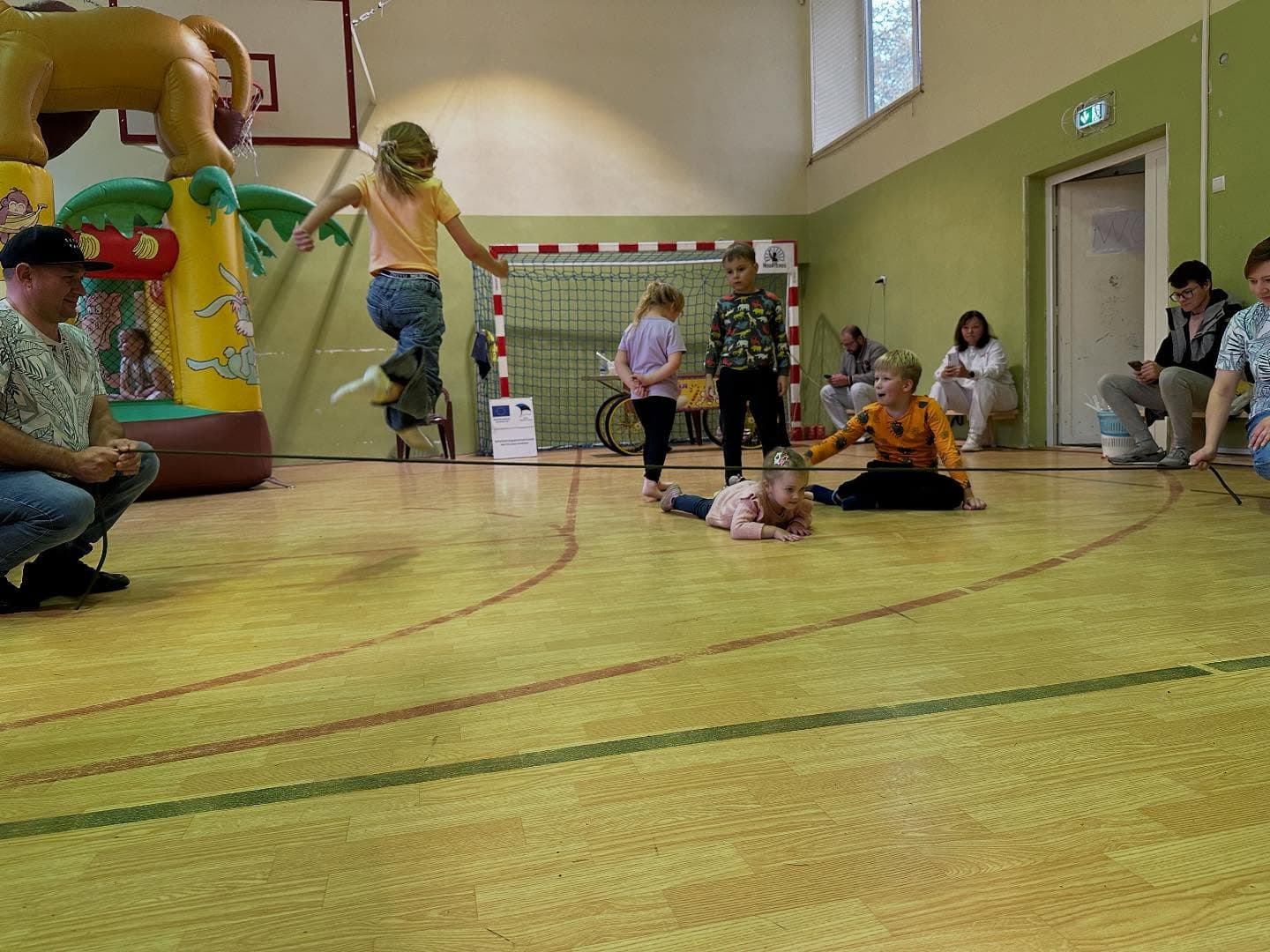 Narva-Jõesuu school hosted a warm autumn family day - 16