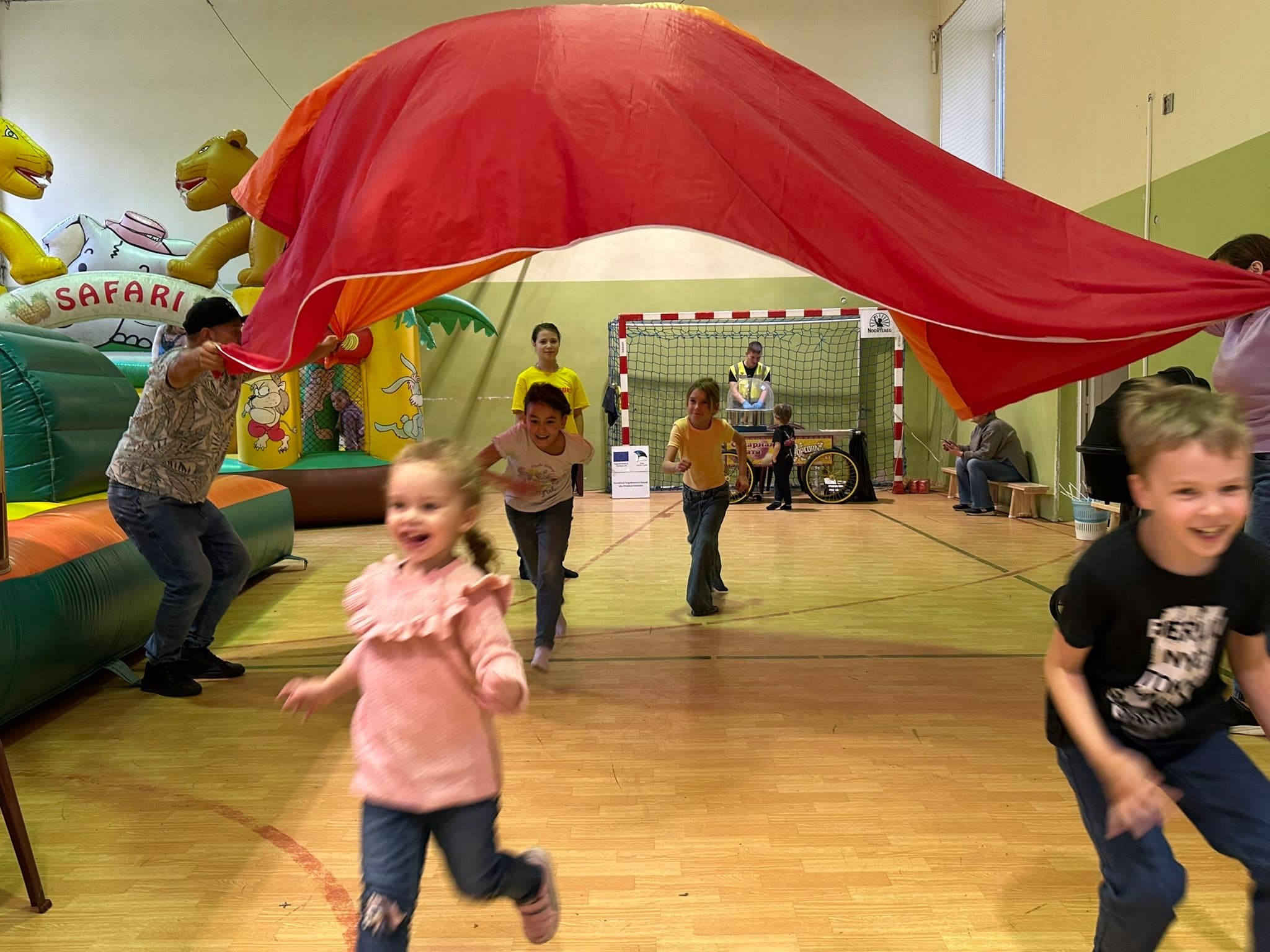 Narva-Jõesuu school hosted a warm autumn family day - 34