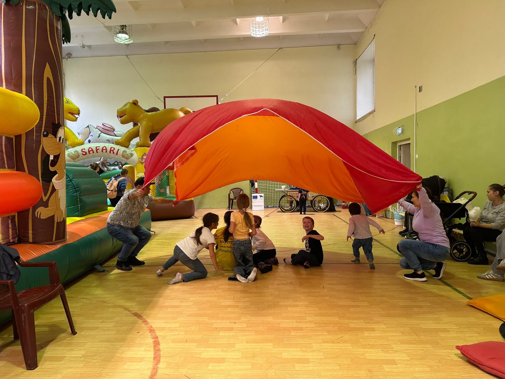 Narva-Jõesuu school hosted a warm autumn family day - 35