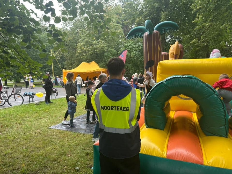 У школы Нарва-Йыэсуу прошёл большой семейный праздник - 14