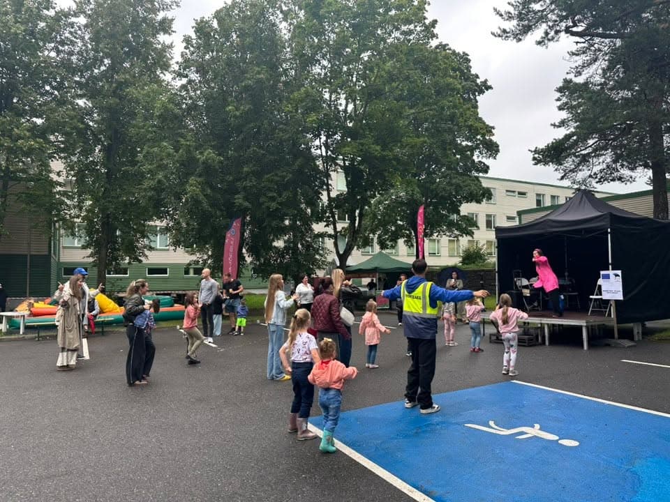 У школы Нарва-Йыэсуу прошёл большой семейный праздник - 28