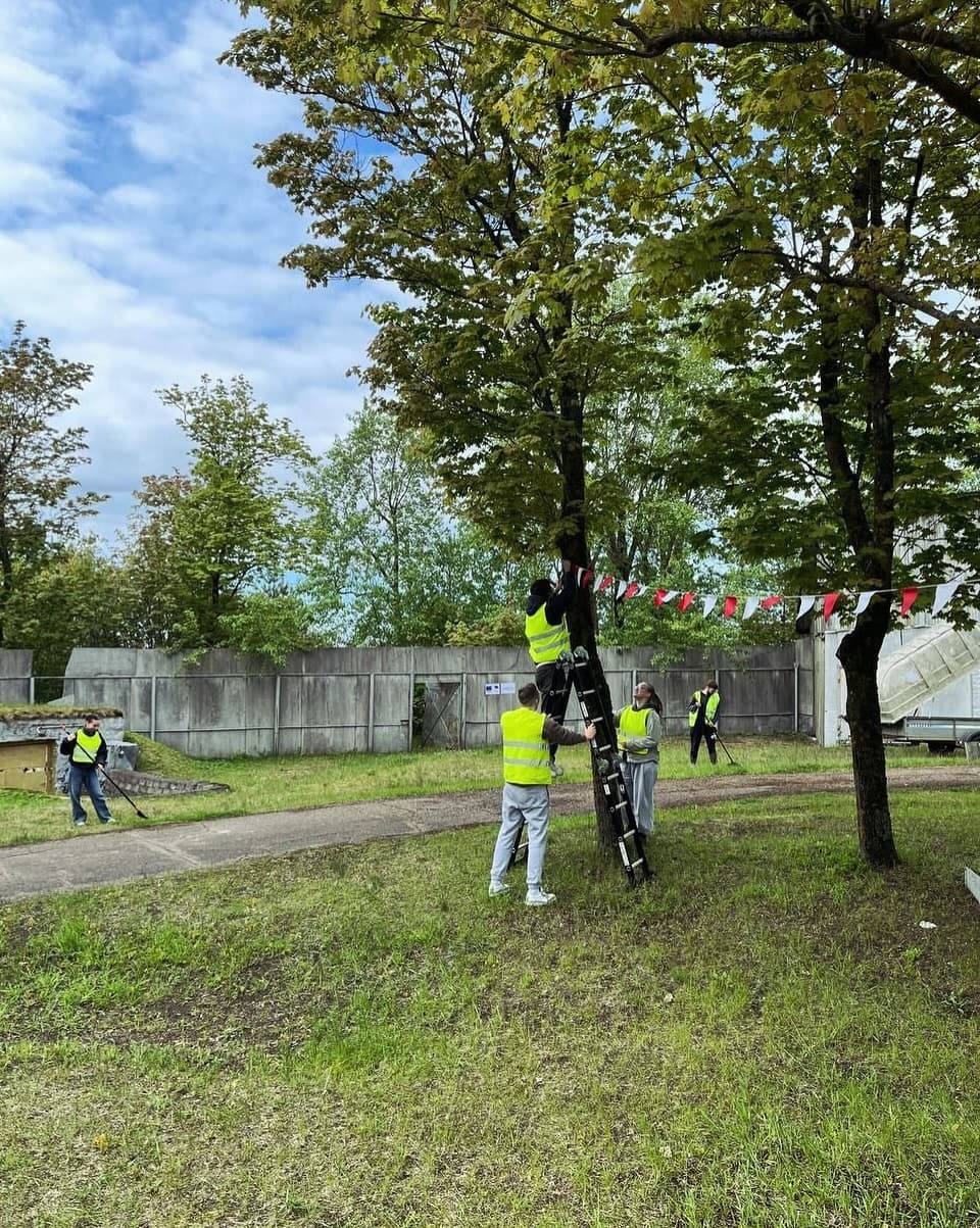 Young people cleaned the area around the Narva-Jõesuu lighthouse - 4